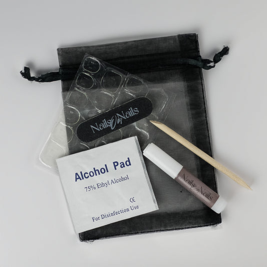 NAILS ON NAILS'S TOOLKIT